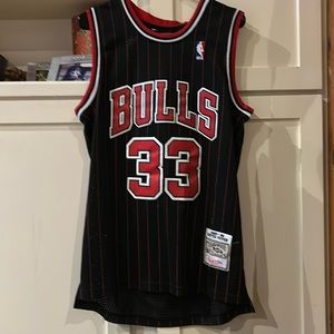 Scottie Pippen Bulls jersey